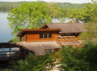 269 Deerwood Ln, La Follette, TN 37766