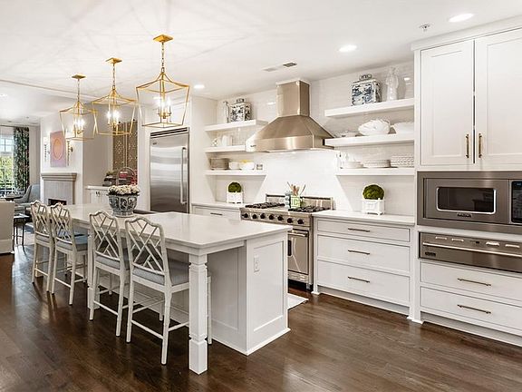 4th image of 5925 Odell St #J2