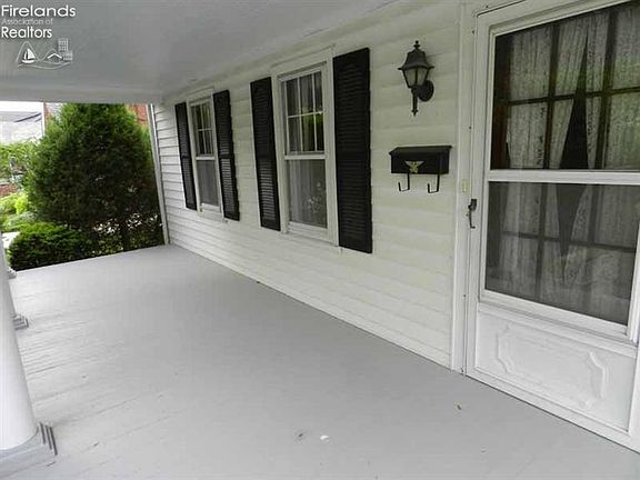 2nd image of 408 W College Ave