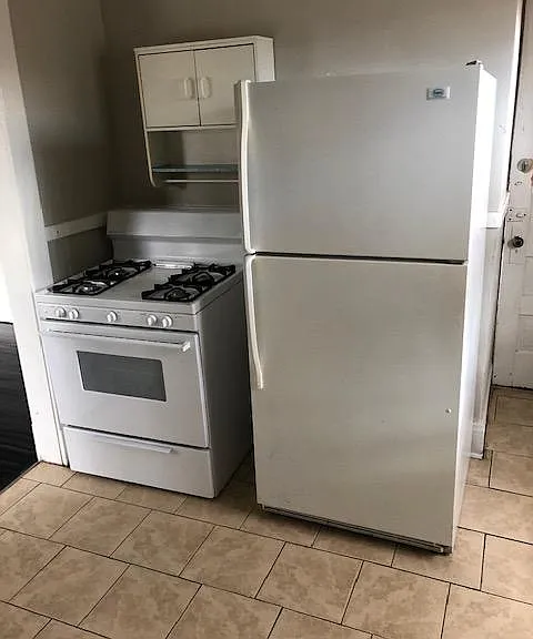 12907 Clifton Blvd #10 — Photo 8