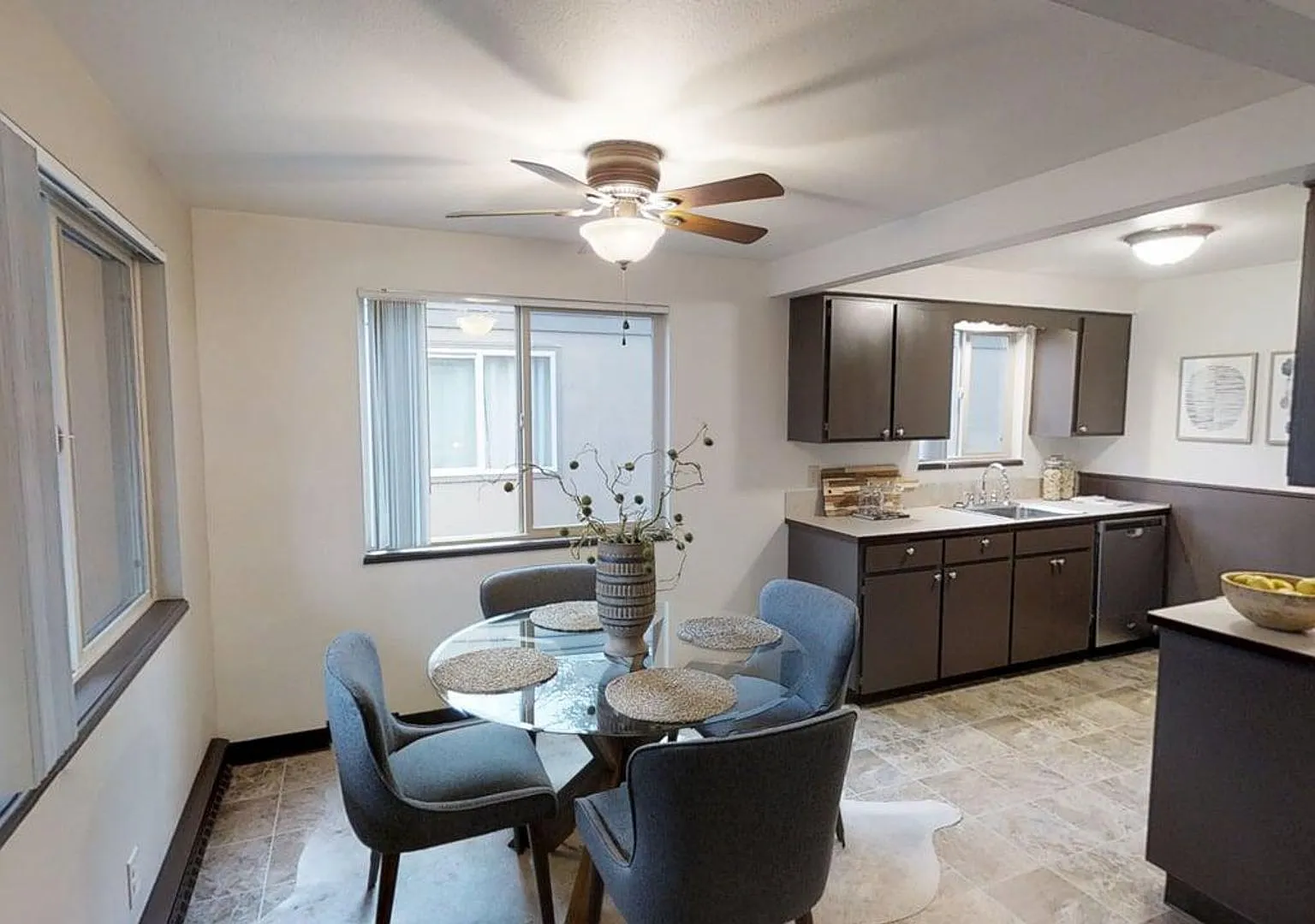 Upland Terrace — Photo 3
