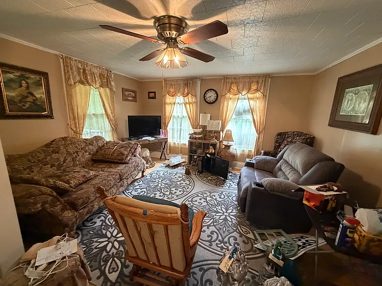17355 Warwick Blvd — Photo 8