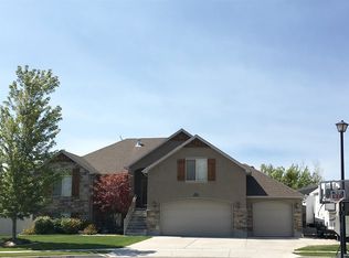 2637 W 2675 N, Farr West, UT 84404