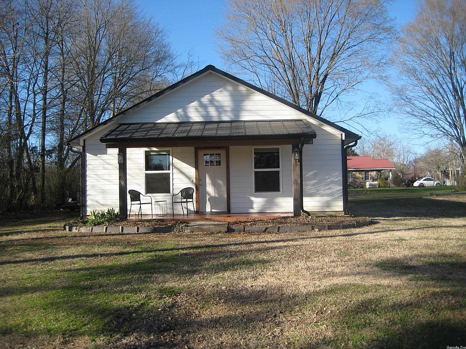 1st image of 1405 Oak Grove Ave