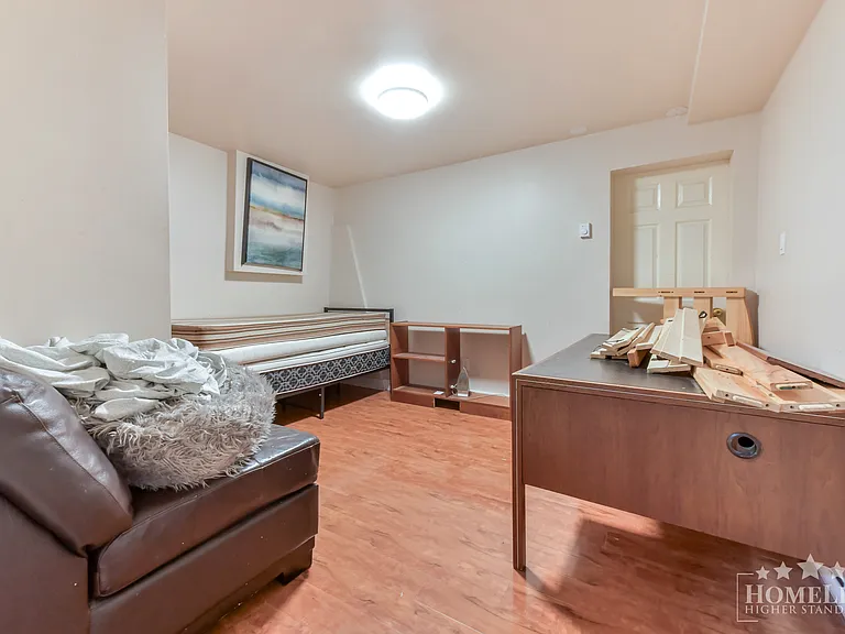 7437 Garfield Dr — Photo 12