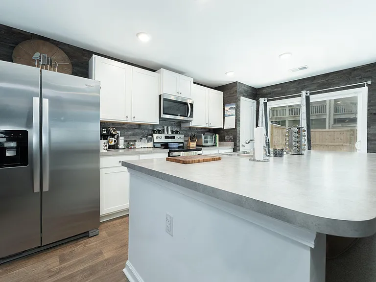 4589 Palm View Cir — Photo 6