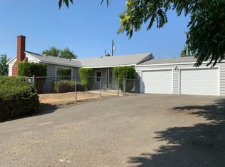 208 Ridgeway Dr, Yakima, WA 98901