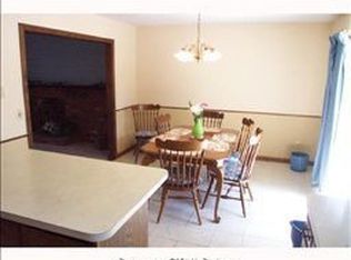 26 Sanford Ave, Unionville, CT 06085