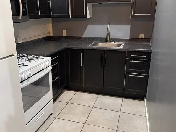 (undisclosed Address), Crown Pt, IN 46307