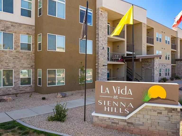 La Vida at Sienna Hills — Photo 11