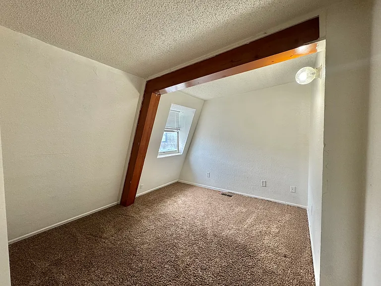 2401 SW 43rd St #6 — Photo 16