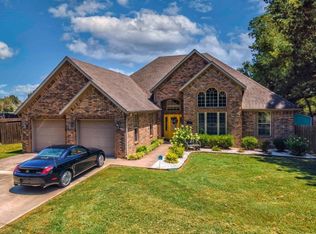 1767 Viney Grove Rd, Prairie Grove, AR 72753
