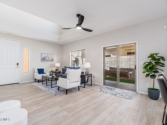 5th image of 2708 E SCHILIRO Circle