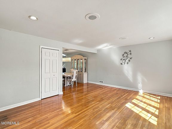 4th image of 9 Arbor Drive