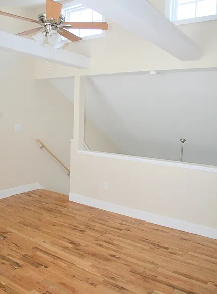 95 E Grand Ave #6 — Photo 8