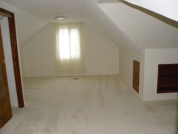 5th image of 4695 W 150th St