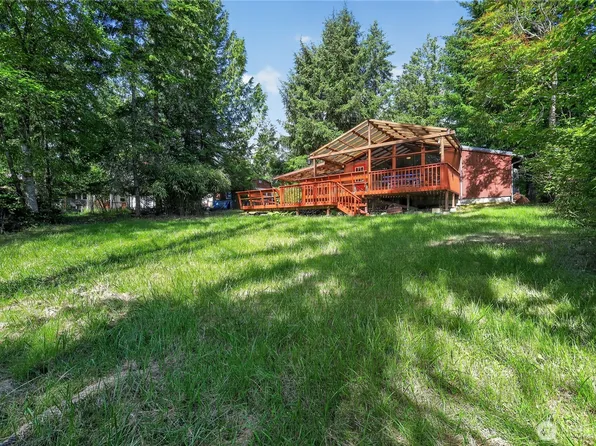 819 E Madrona Boulevard NW, Lakebay, WA 98349
