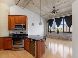 1901 E Hennepin Ave UNIT 210, Minneapolis, MN 55413