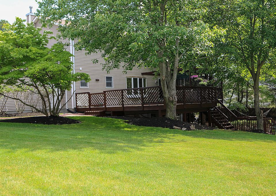 2nd image of 30 John F Kennedy Dr