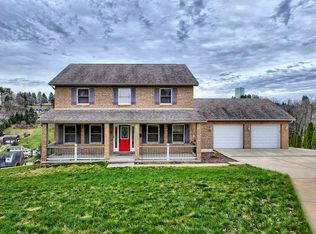 11227 Pershing Dr, North Huntingdon, PA