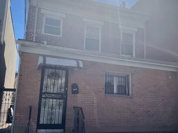 14-32 31 Road, Astoria, NY 11106