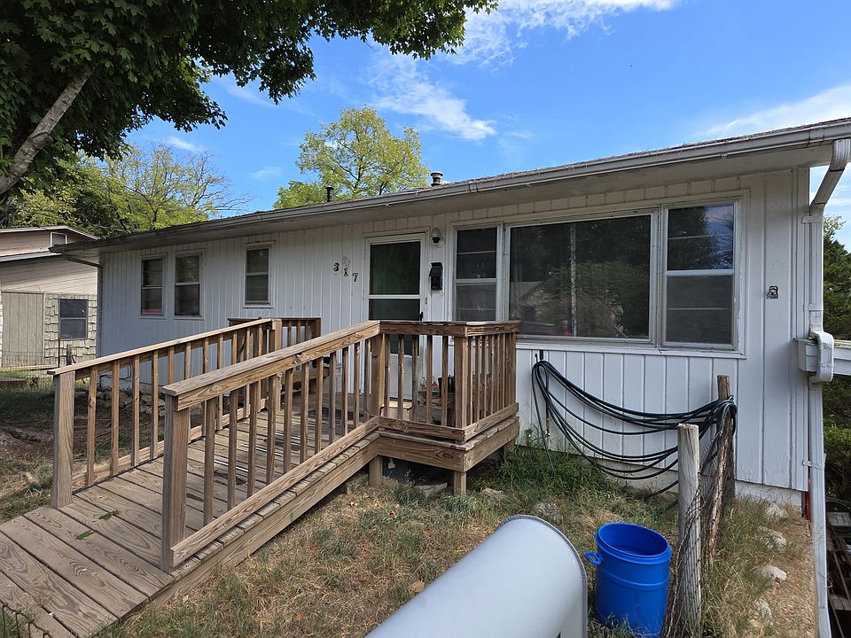 1st image of 317 S 2nd Street