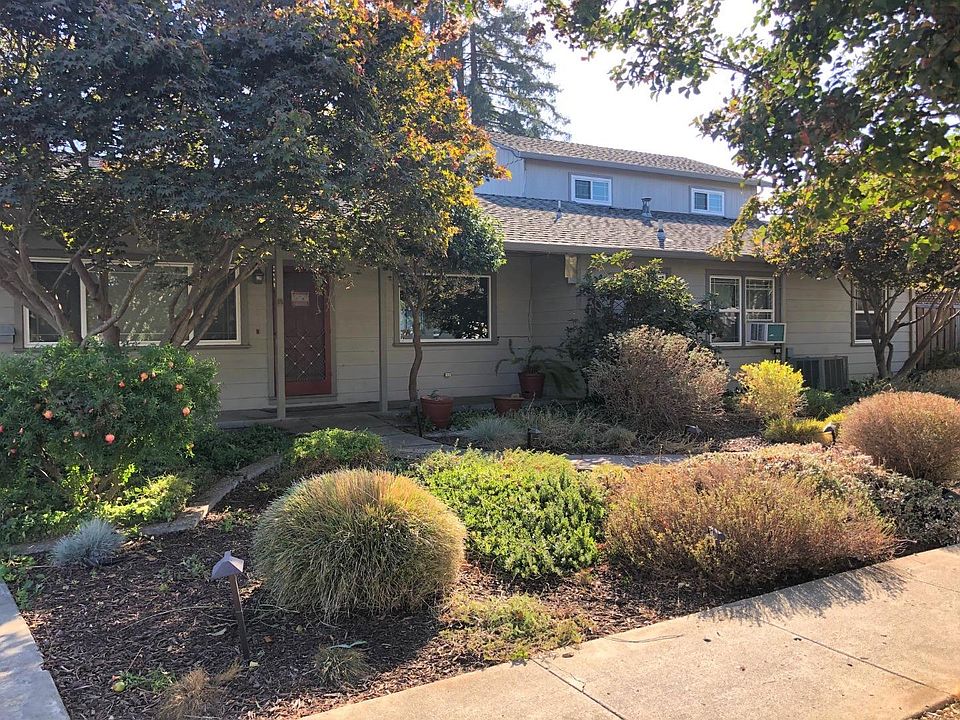 1st image of 4056 Moreland Way