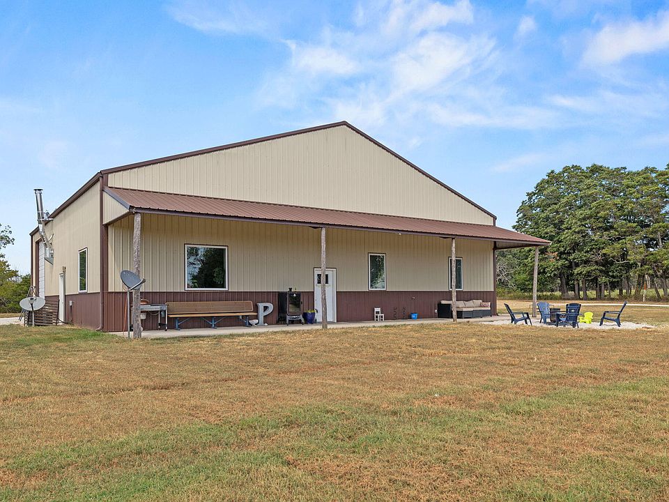 1st image of 623 E 427th Road