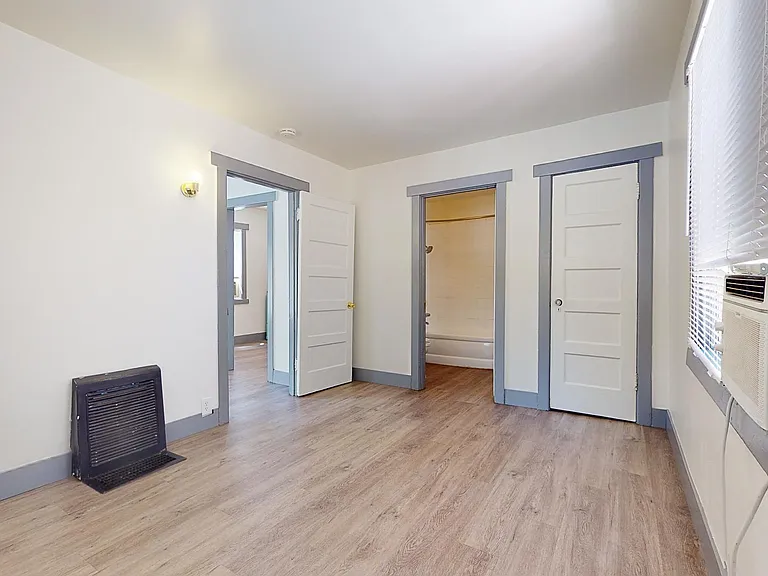 1127 Bell St — Photo 22