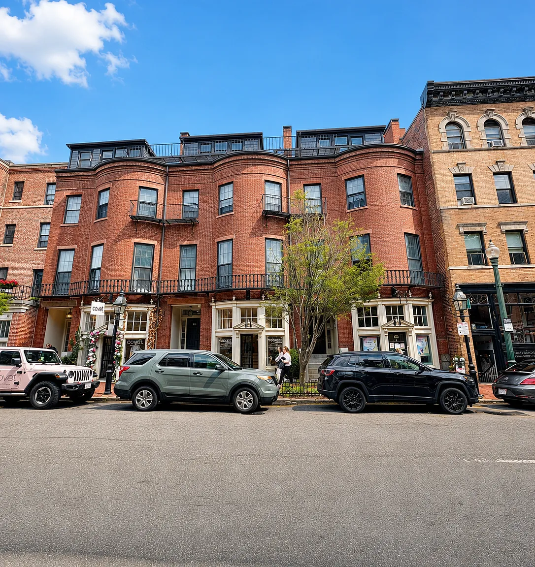 Studio, 380 sqft, $2,600 — Photo 4