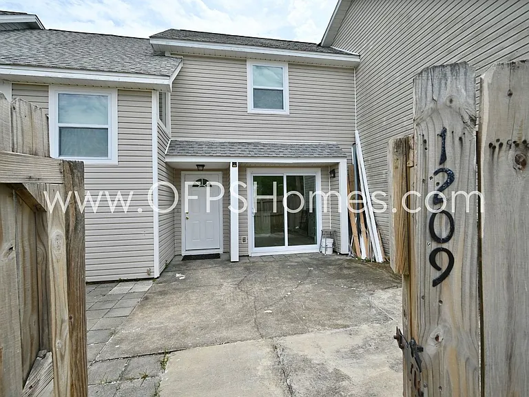 1209 Quail Lake Blvd — Photo 4