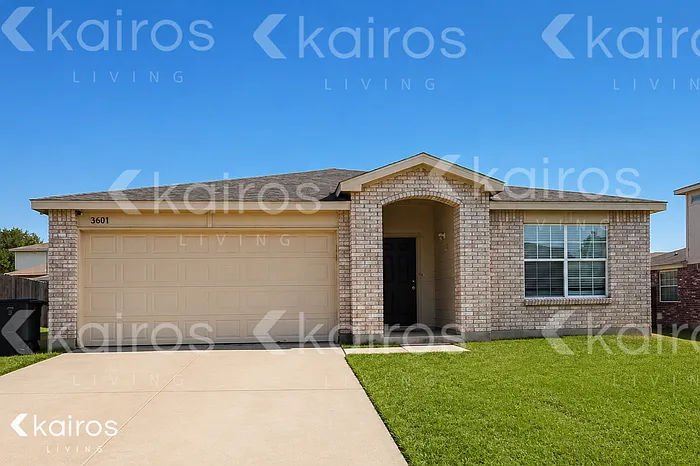 4 bed, 2.0 bath, 2099 sqft, $1,825 — Photo 2