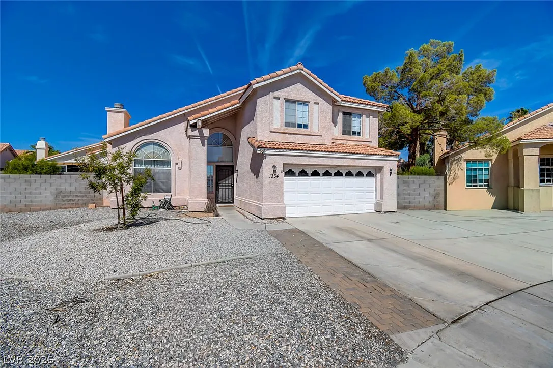 4 bed, 2.5 bath, 2220 sqft, $2,549 — Photo 1