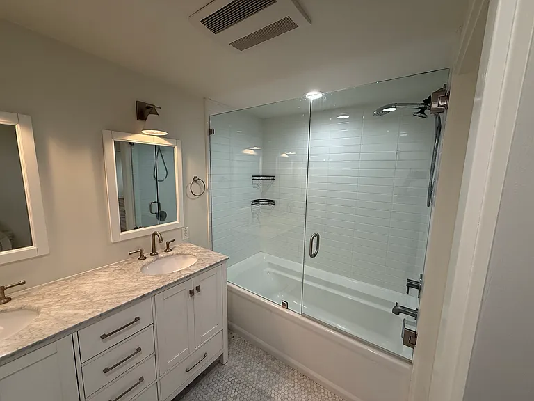 1946 Foothill Blvd #2 — Photo 18