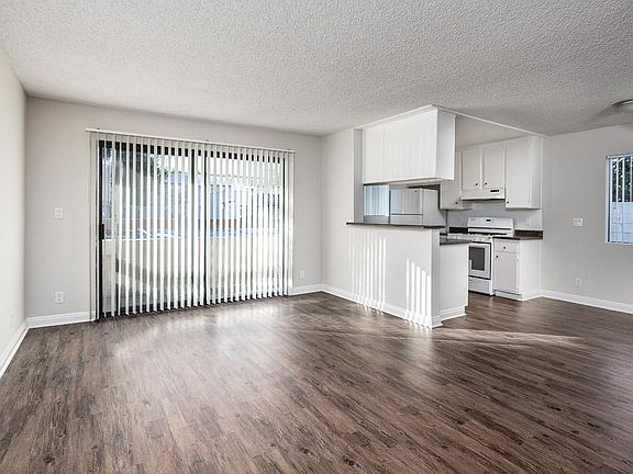 5th image of 5328 Harmony Ave #101