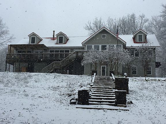 2nd image of 458 N Lake Ferguson Rd