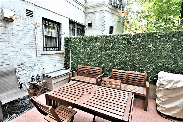 Rented by JK Dansar Corp | media 28