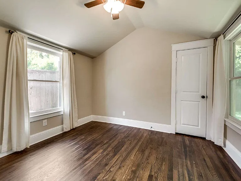 1318 Fairmount Ave — Photo 5