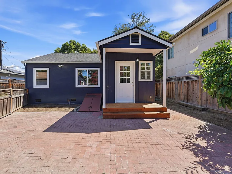 2291 Cottle Ave — Photo 30