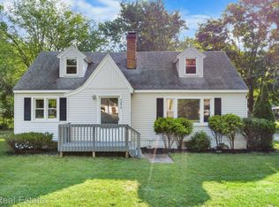 5254 Lake Harbor Rd, Norton Shores, MI 49441