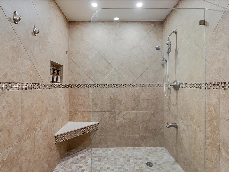14517 SW 98th Ter — Photo 21