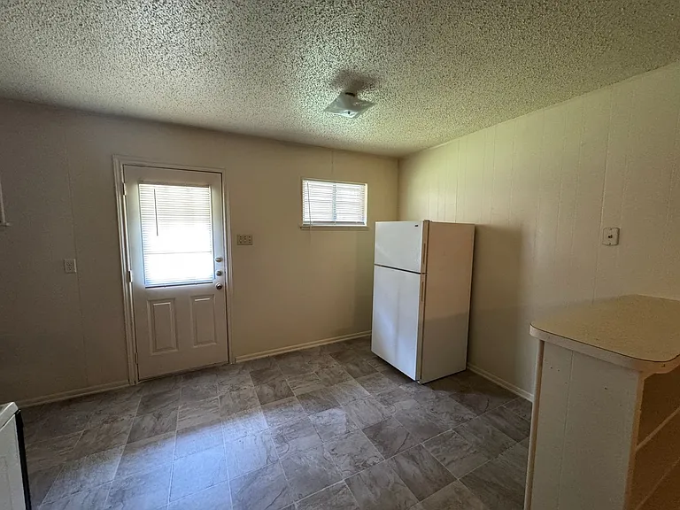 808 Safady Ave — Photo 12