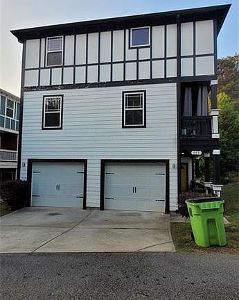 3rd image of 689 McWilliams Rd SE