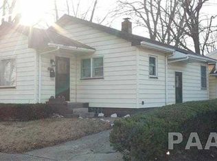 1407 S 11th St, Pekin, IL