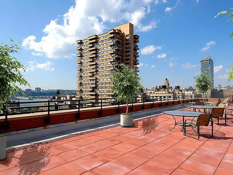 215 W 95th St #5F — Photo 5