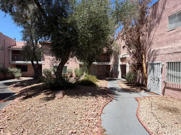 2236 E Desert Inn Rd, Las Vegas, NV 89169