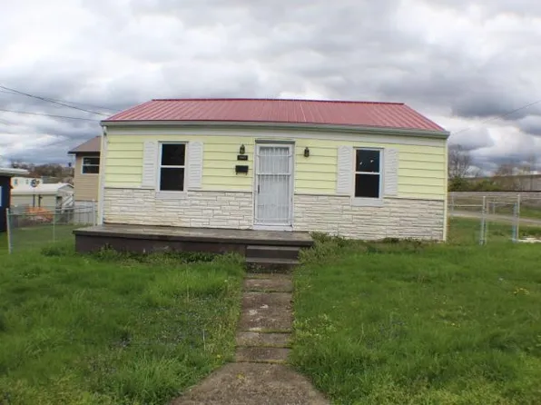 1027 11th St W, Huntington, WV 25704