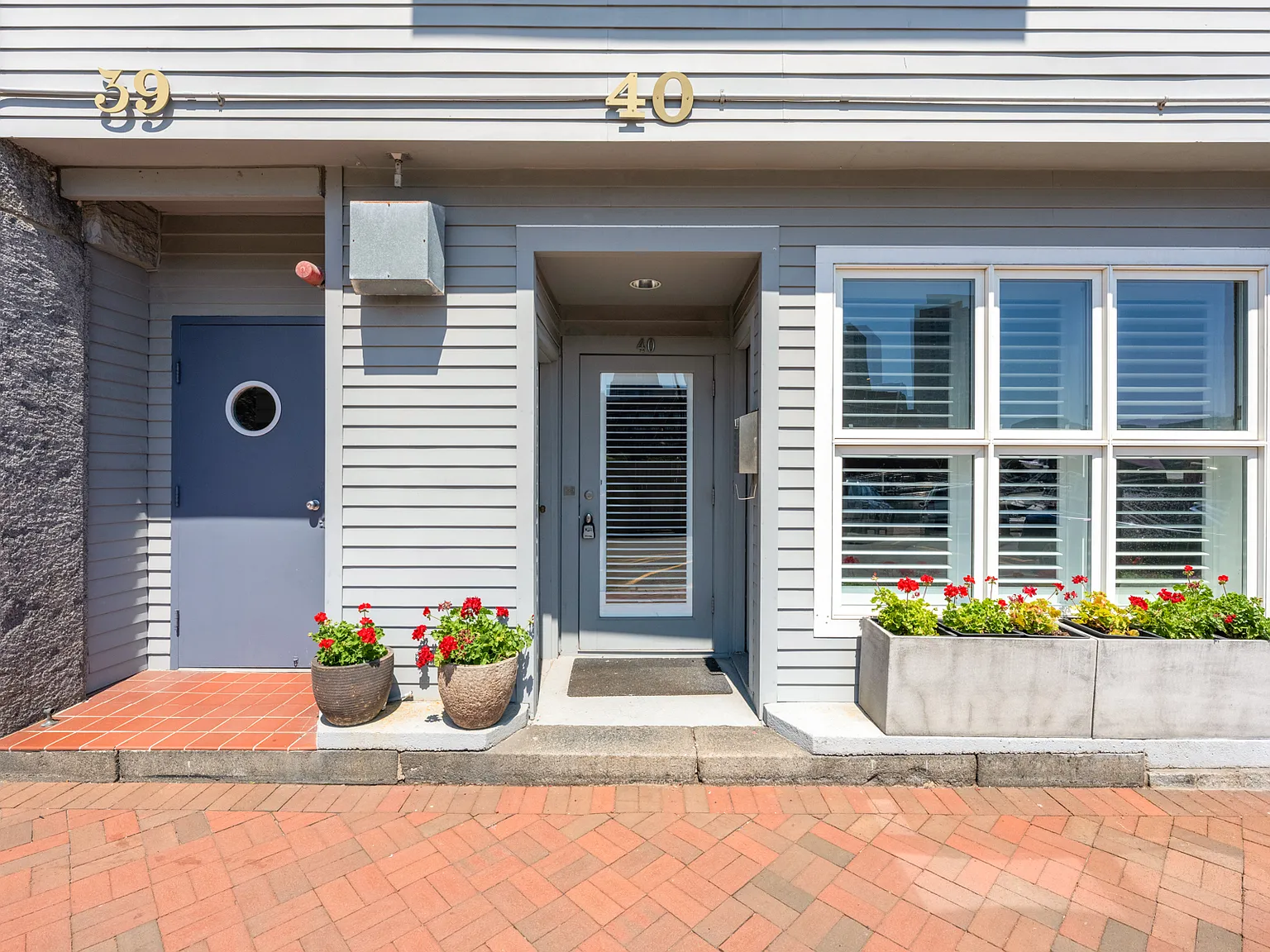 2 bed, 1123 sqft, $6,250 — Photo 4
