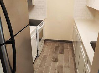 2010 Ravens Crest Dr E, Plainsboro, NJ 08536