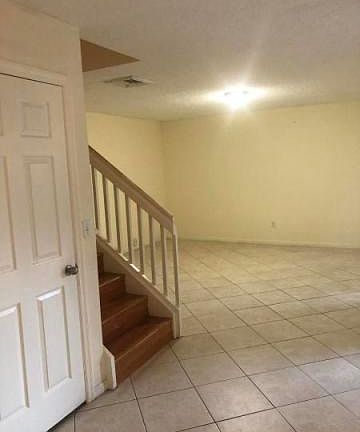 4th image of 2224 White Pine Cir